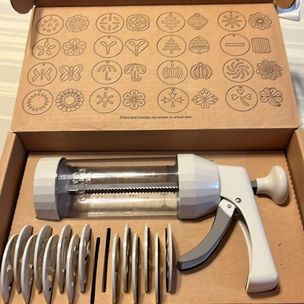 Pampered Chef cookie press